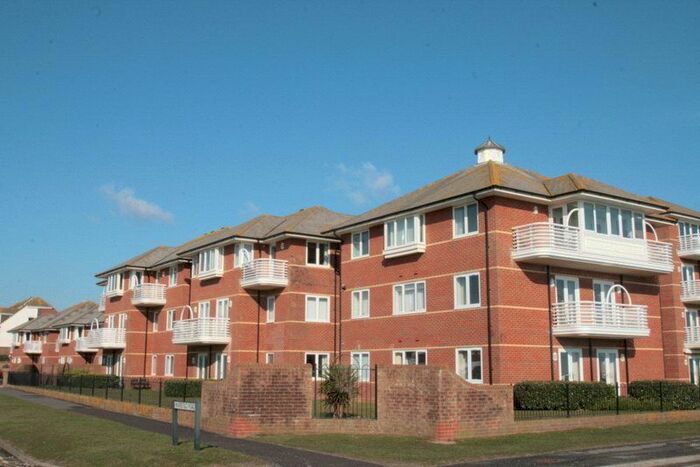 2 Bedroom Flat To Rent In Harsfold Road, Rustington, West Sussex, BN16