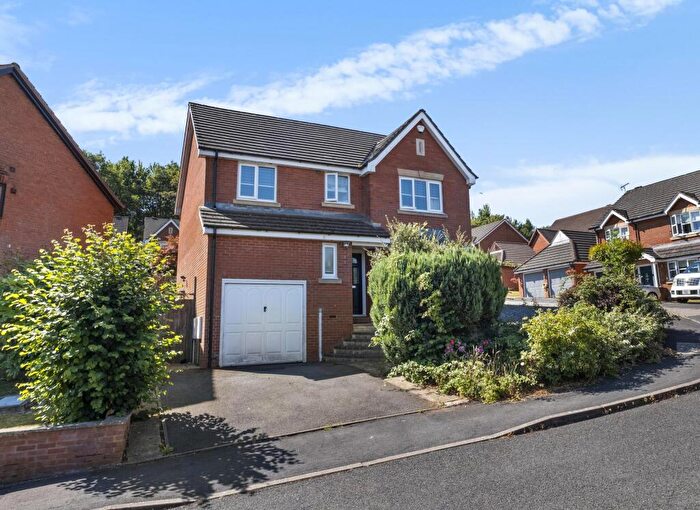 4 Bedroom Detached House For Sale In Foxholes Lane, Callow Hill, Redditch, B97