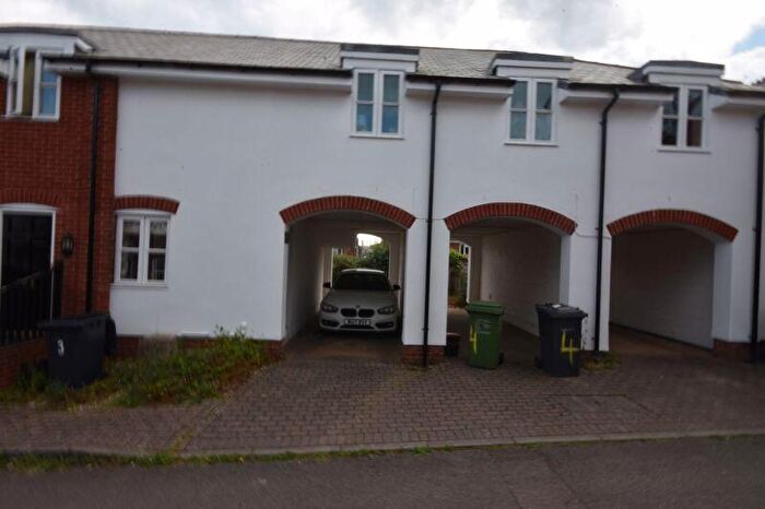 2 Bedroom Flat To Rent In Sivell Place, Heavitree, Exeter, EX2