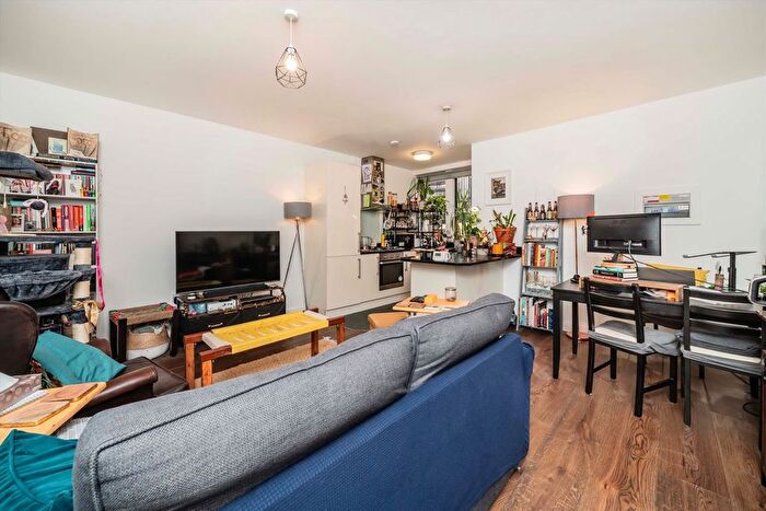 1 Bedroom Flat To Rent In Little Somerset Street, Aldgate, E1