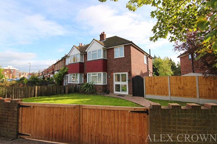 3 Bedroom Semi Detached House To Rent In Stanwell Road, Ashford, TW15