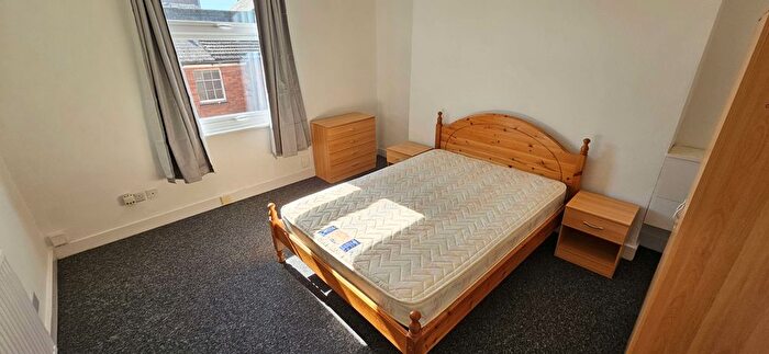 2 Bedroom Flat To Rent In Wellington Street, Luton, LU1