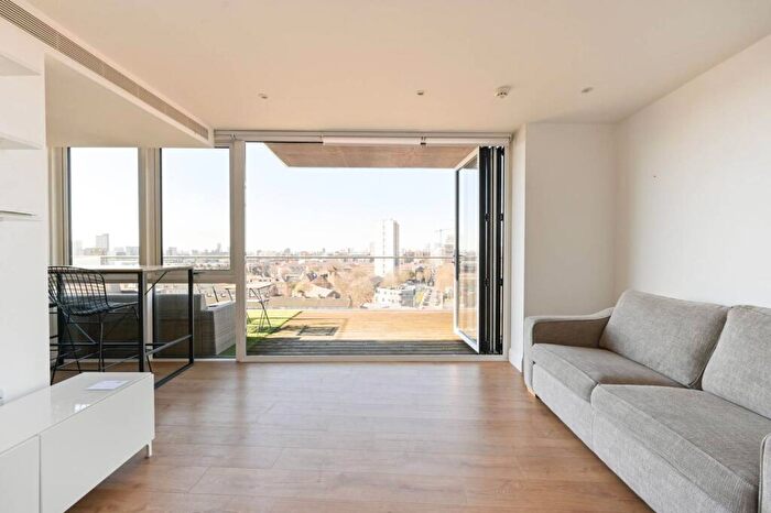 1 Bedroom Flat For Sale In Barry Blandford Way, , Bow, London, E3