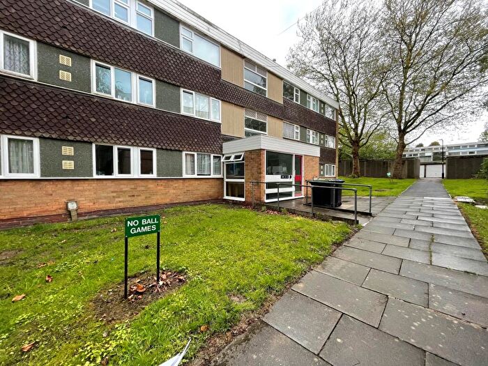 2 Bedroom Flat To Rent In Daventry Grove, Quinton, Birmingham, B32