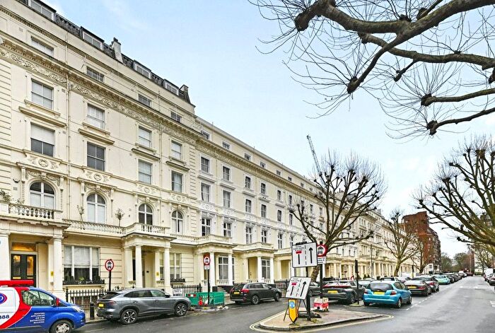 2 Bedroom Flat For Sale In Inverness Terrace, London, W2