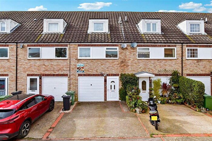 3 Bedroom Terraced House For Sale In Northleigh Close, Loose, Maidstone, Kent, ME15