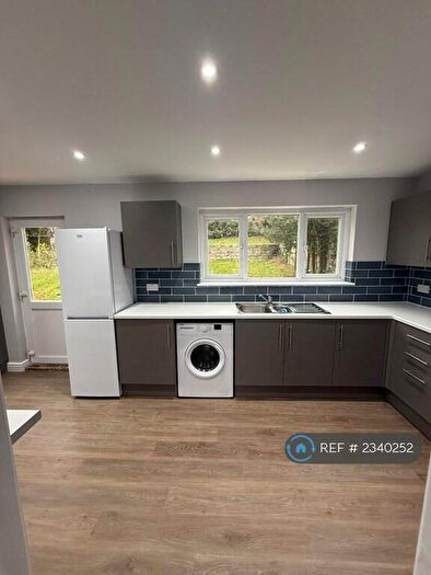 3 Bedroom Semi-Detached House To Rent In Middlemoor Road, Frimley, Camberley, GU16