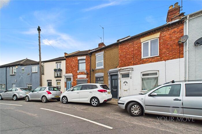 3 Bedroom Terraced House To Rent In Hunter Street, Northampton, Northamptonshire, NN1
