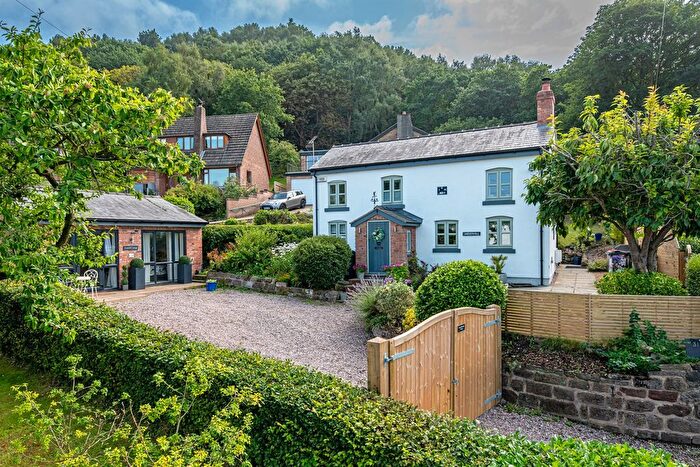 4 Bedroom Detached House For Sale In Old Chester Road, Helsby, Frodsham, WA6