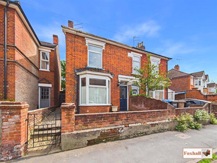2 Bedroom Semi Detached House For Sale In Lacey Street, Ipswich, IP4