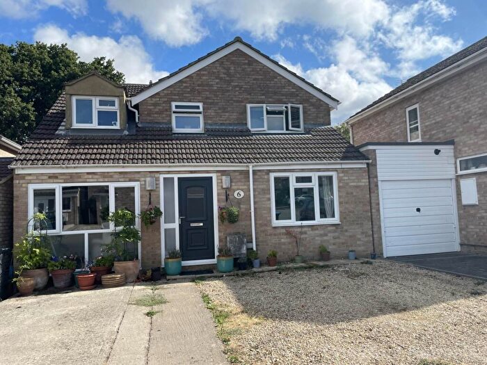 4 Bedroom Detached House To Rent In Walkers Close, Freeland, OX29