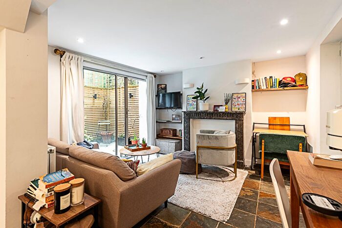 1 Bedroom Flat To Rent In Carmel Court, Holland Street, London, W8