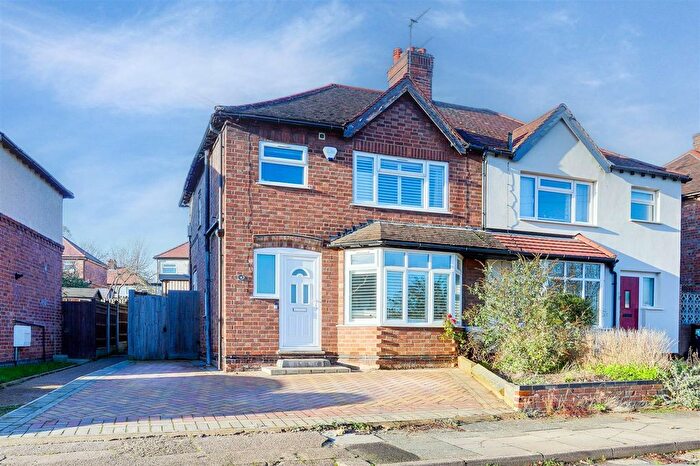 3 Bedroom Semi Detached House For Sale In Robinet Road, Beeston, NG9