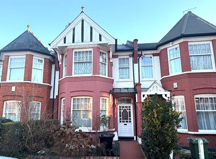 4 Bedroom Terraced House For Sale In Windermere Road, Muswell Hill, N10