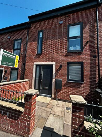 3 Bedroom Terraced House To Rent In Windmill Street, Macclesfield, SK11