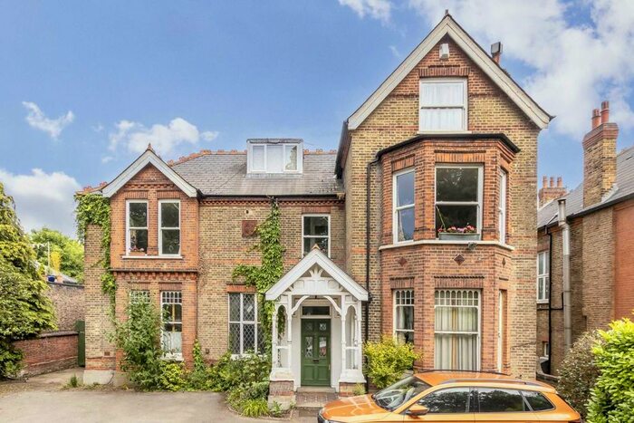 1 Bedroom Flat To Rent In Gunnersbury Avenue, London, W5