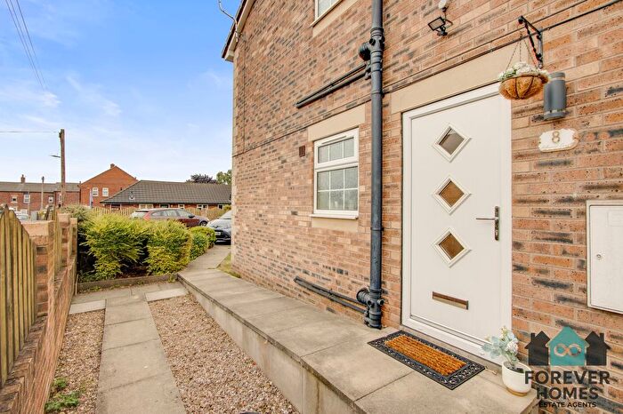 2 Bedroom Flat For Sale In Ashwood Court, Ossett, WF5