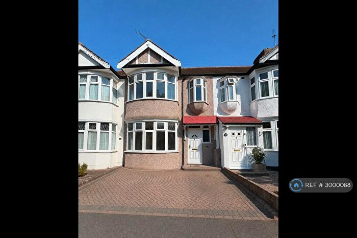 3 Bedroom Terraced House To Rent In Fairlop Road, Ilford, IG6