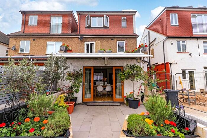 5 Bedroom Semi-Detached House For Sale In Carnarvon Avenue, Enfield, EN1