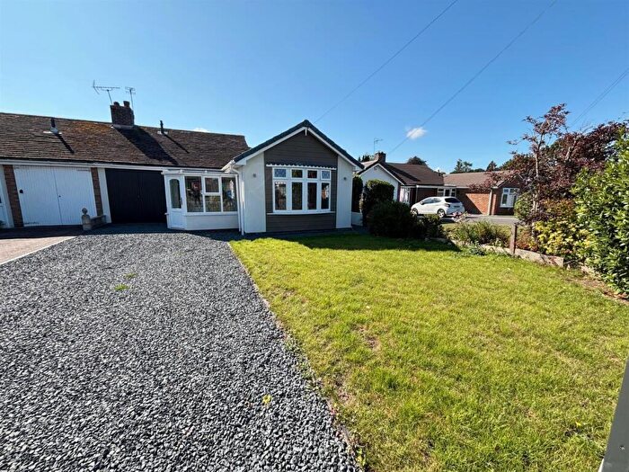3 Bedroom Semi-Detached Bungalow To Rent In Sedgemere Grove, Balsall Common, CV7