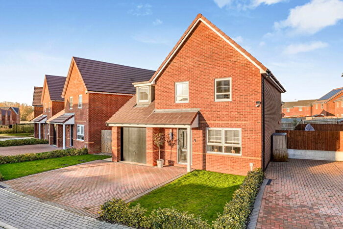 5 Bedroom Detached House For Sale In Vasey Way, Eaton Leys, Milton Keynes, MK17