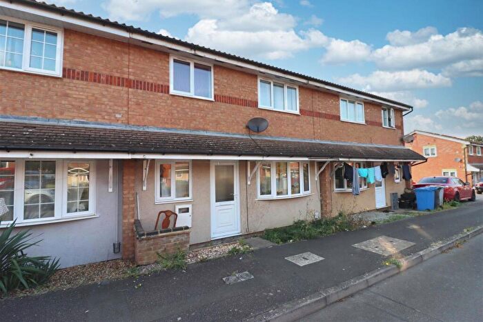 2 Bedroom Terraced House To Rent In Thirlmere Close, Kettering, NN16