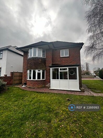 3 Bedroom Detached House To Rent In New Road, High Wycombe, HP12