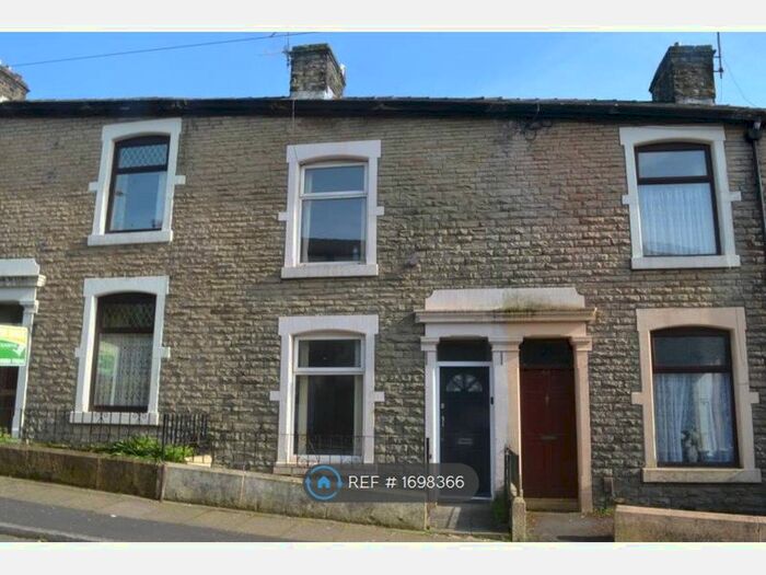 3 Bedroom Terraced House To Rent In Gillibrand Street, Darwen, BB3