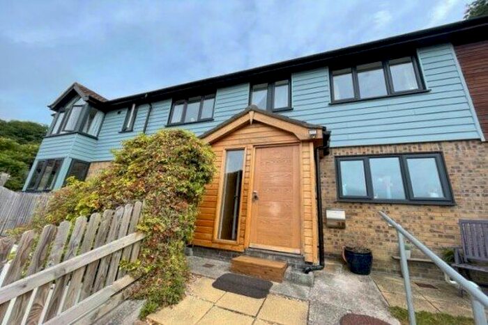 3 Bedroom Property To Rent In Riverside View, Truro, TR1