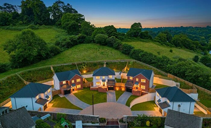 4 Bedroom Detached House For Sale In Orchard End, Newton Abbot, Devon, TQ12