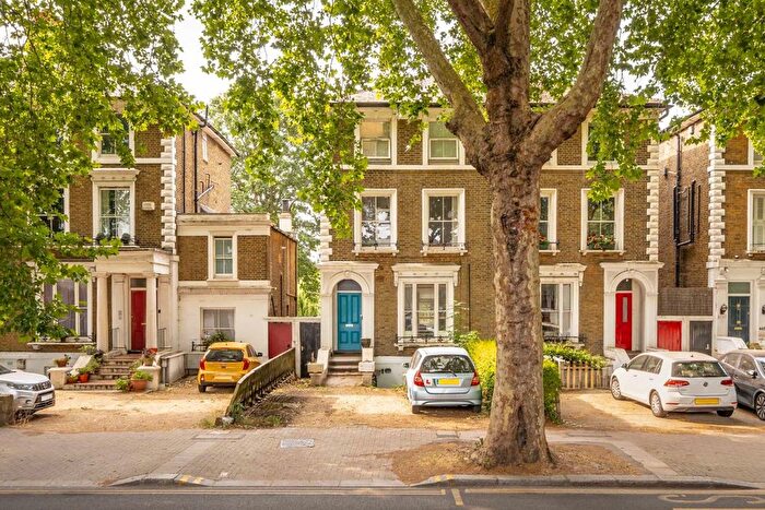 1 Bedroom Flat For Sale In Chiswick High Road, Chiswick, W4