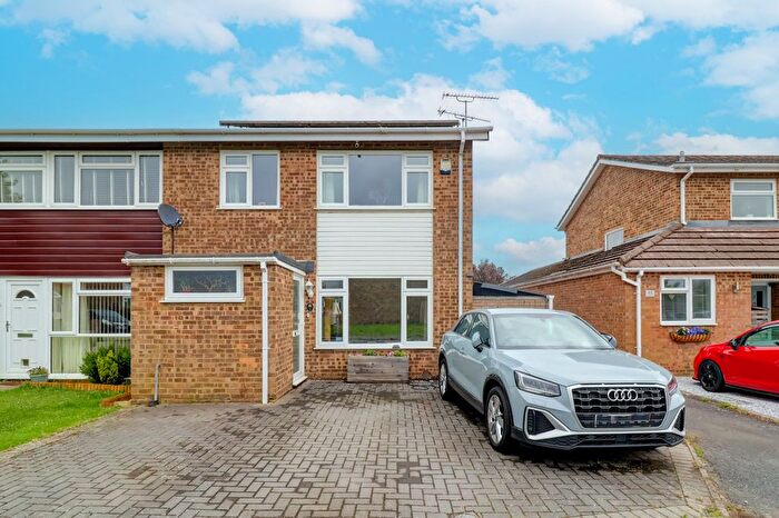 3 Bedroom End Terrace House For Sale In Wellfield, Hazlemere, High Wycombe, Bucks, HP15