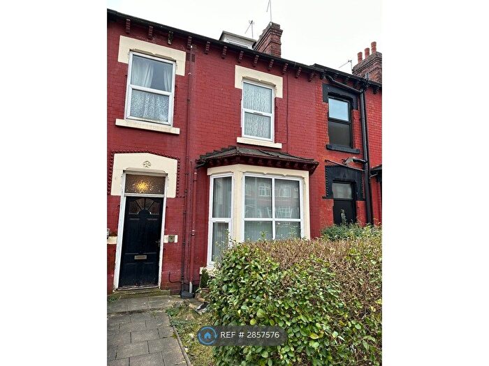 1 Bedroom Flat To Rent In Mexborough Avenue, Leeds, LS7