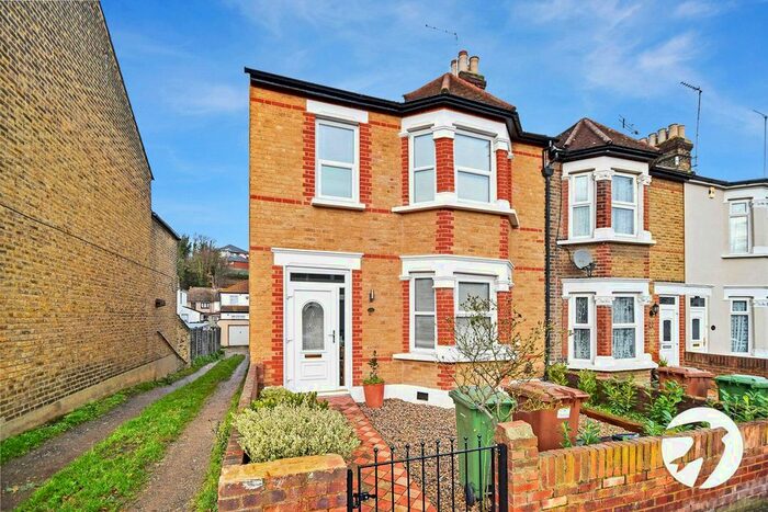 3 Bedroom Terraced House To Rent In Church Road, Erith, Kent, DA8