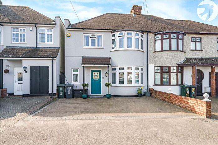 3 Bedroom Semi Detached House For Sale In Princes Avenue, Fleet Estate, Dartford, Kent, DA2