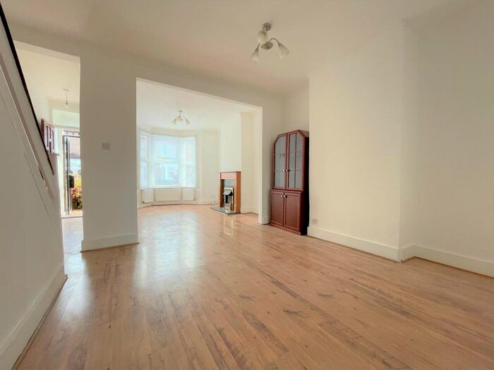 2 Bedroom Property To Rent In Sheldon Road, London, N18