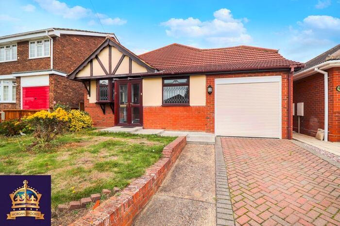 3 Bedroom Detached Bungalow To Rent In Sweet Briar Avenue, Benfleet, SS7