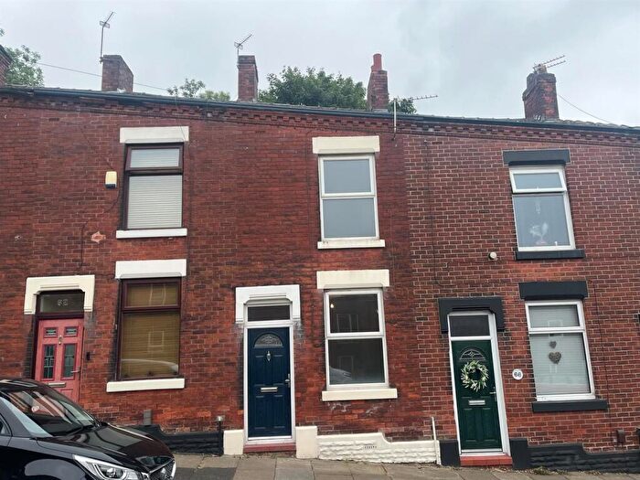 2 Bedroom Terraced House For Sale In Chapel Street, Dukinfield, SK16