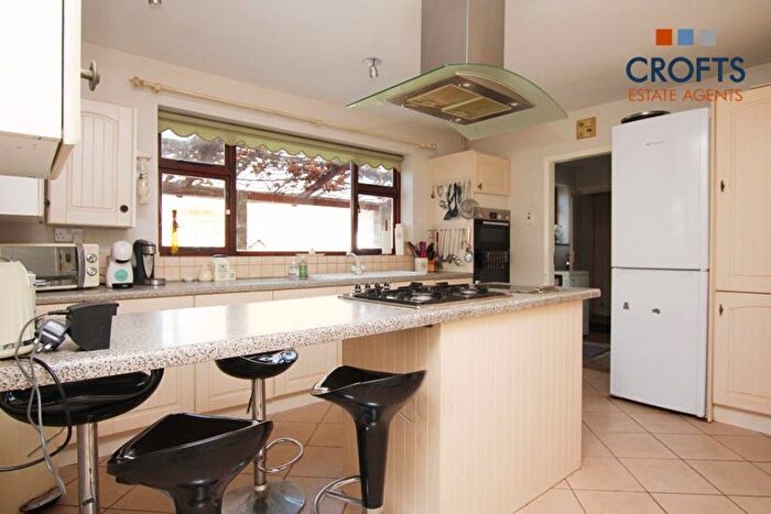 7 Bedroom Detached Bungalow To Rent In Staple Road, South Killingholme, DN40