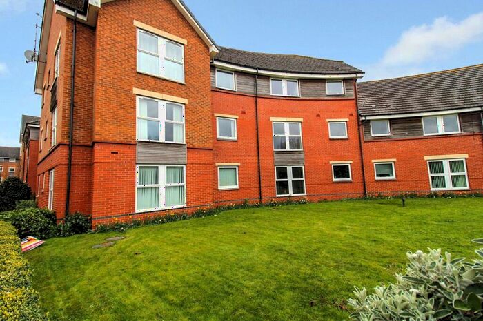 2 Bedroom Apartment To Rent In Florey Court, Old Town, Swindon, Wiltshire, SN1