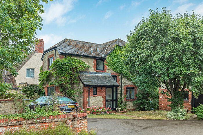 4 Bedroom Detached House For Sale In Chilbridge Road, Eynsham, Oxfordshire, OX29