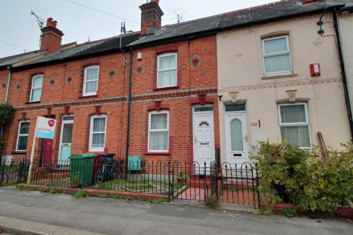 2 Bedroom Terraced House To Rent In Elgar Road, Reading, RG2