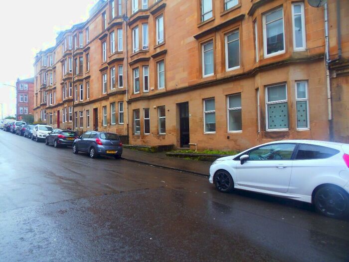 2 Bedroom Flat To Rent In Bolton Drive, Mount Florida, Glasgow, G42