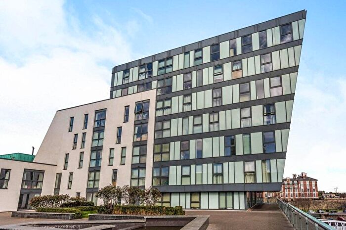 2 Bedroom Apartment To Rent In North Bank, Sheffield, South Yorkshire, S3