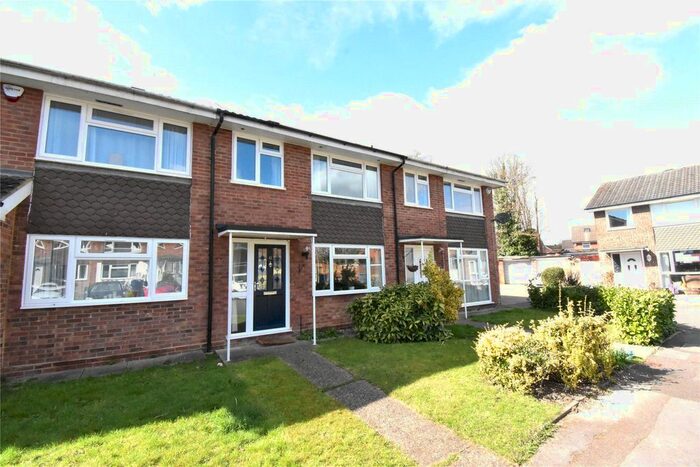 3 Bedroom Terraced House To Rent In Maple Close, Maidenhead, Berkshire SL6
