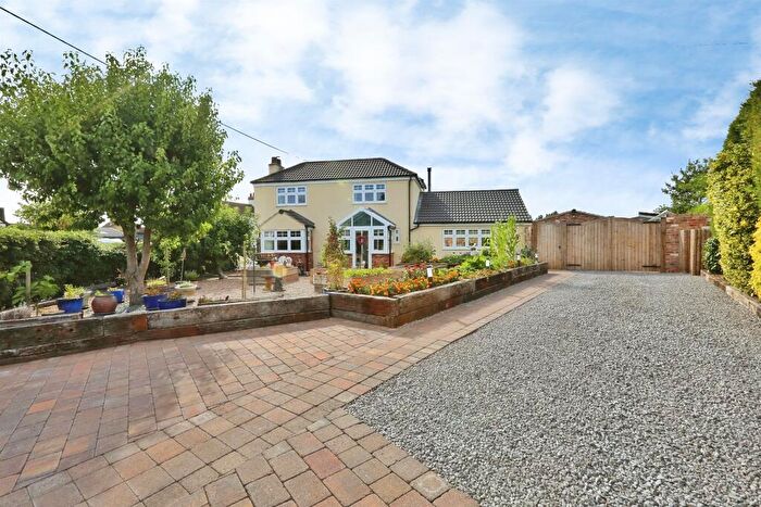 4 Bedroom Detached House For Sale In Battle Green, Epworth, Doncaster, DN9