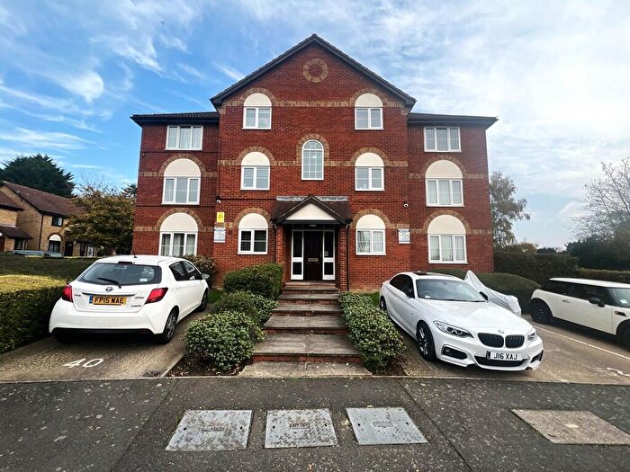 Apartment To Rent In Columbus Gardens, Northwood, HA6