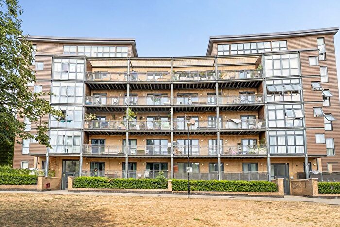 2 Bedroom Flat For Sale In Bamboo Court, Woodmill Road, London, E5