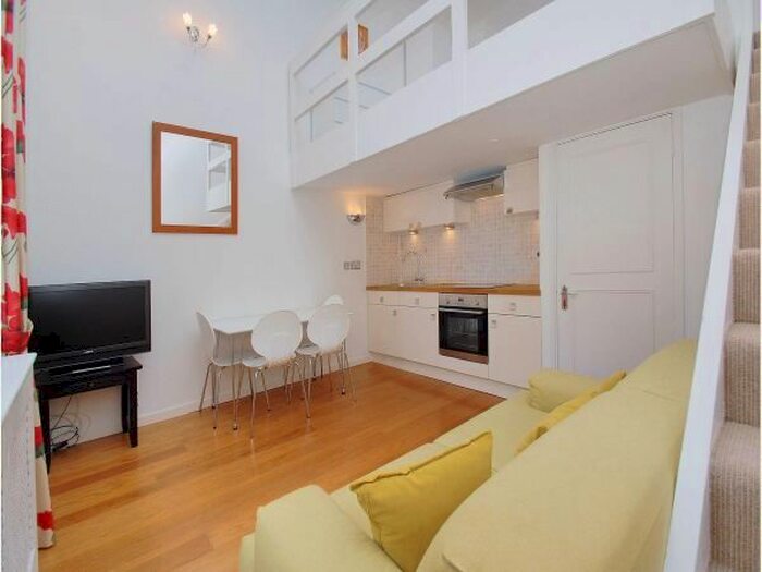 1 Bedroom Flat To Rent In Britton Street, Clerkenwell EC1M