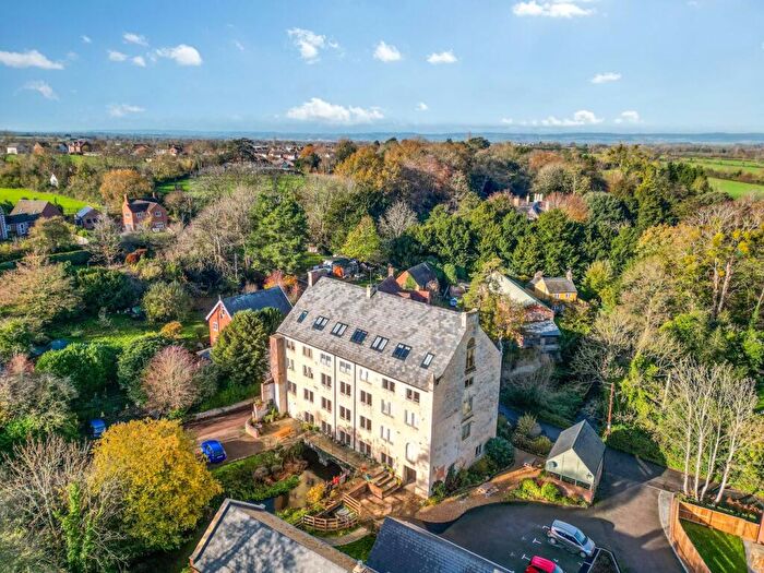 2 Bedroom Apartment For Sale In Millend, Eastington, GL10